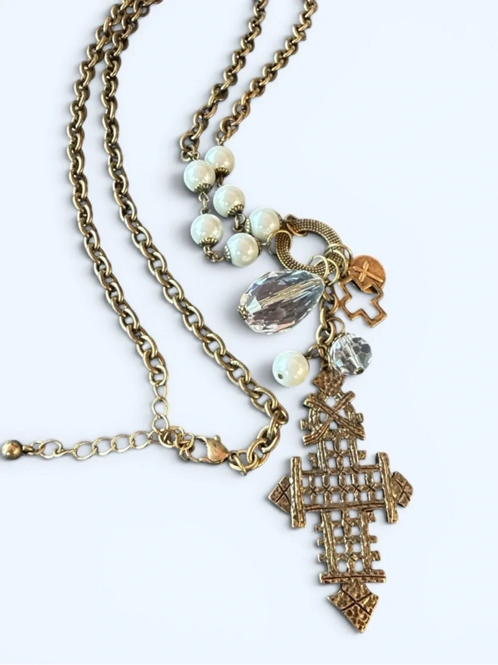 🔥Vintage Style Gold Tone Cross Charm Necklace w/ Faux Pearls & Crystal Beads